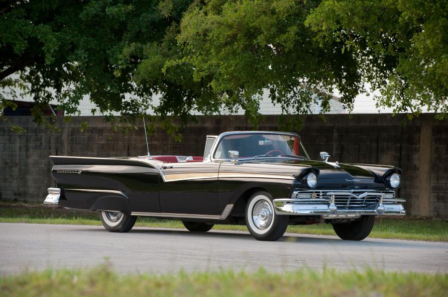  Ford Fairlane 500 Skyliner Retractable Hardtop 1957 года  (фото 17 из 41)